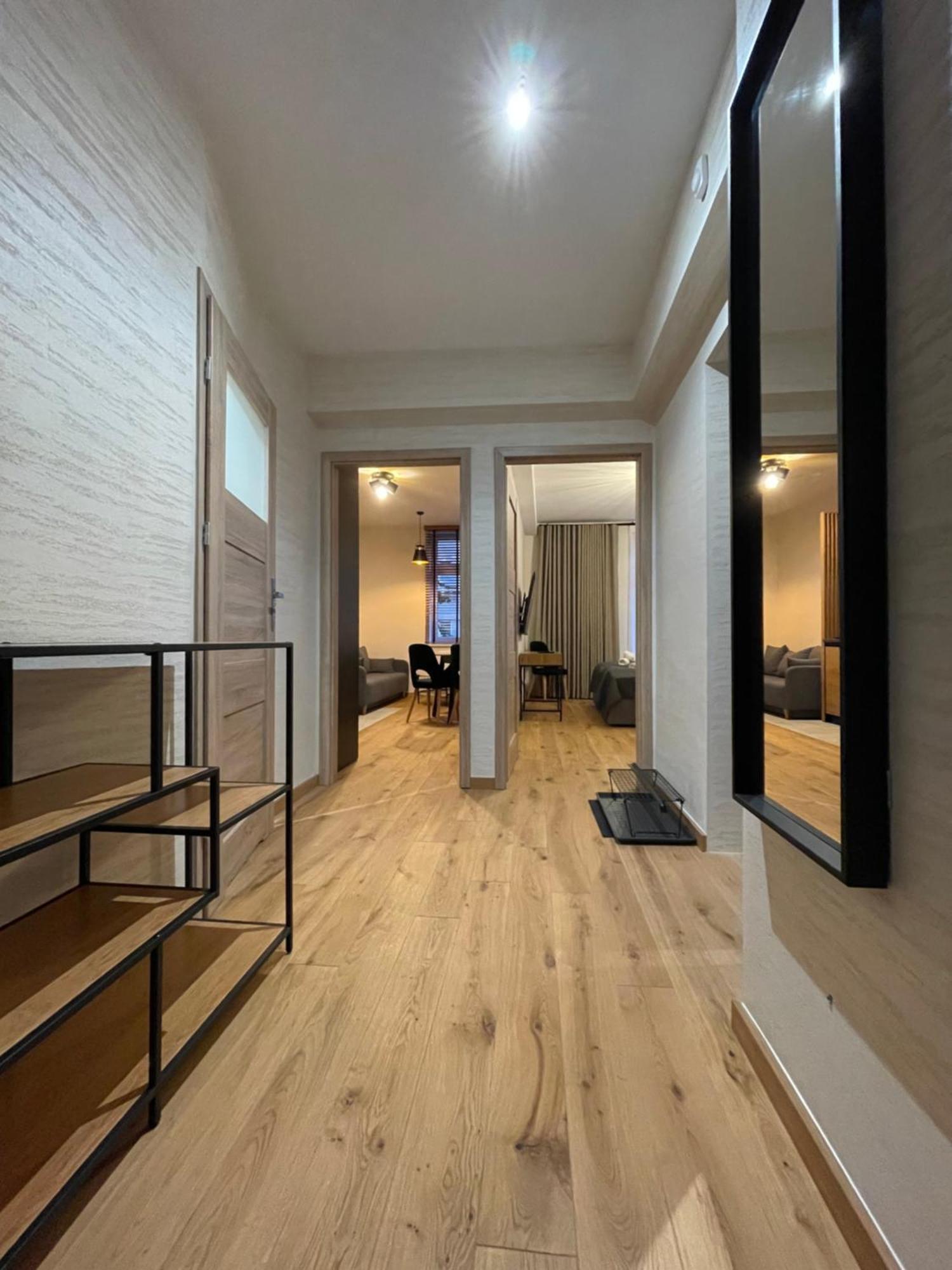 Revesen Premium Apartments Краків Екстер'єр фото